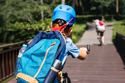 2022年男孩有个性稳重的好名字