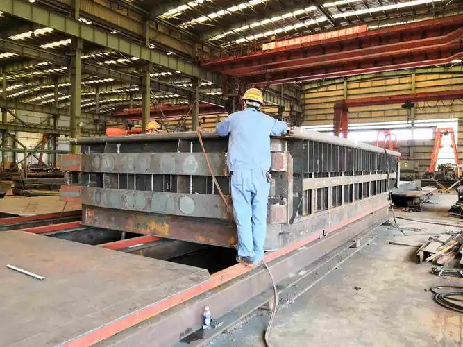 上海宝山招焊工铆工