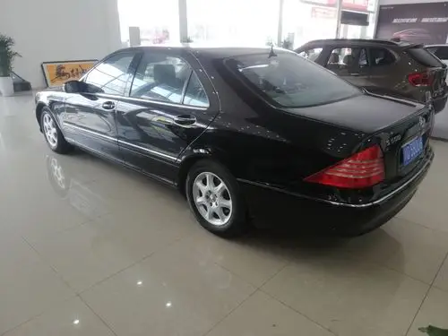 【宜宾】2001年5月 奔驰 奔驰s级 2000款 s500 5.0l 自动档