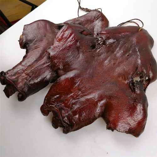 烟熏腊猪嘴巴冲嘴猪头腊肉猪鼻鼻子特产脸肉腌肉
