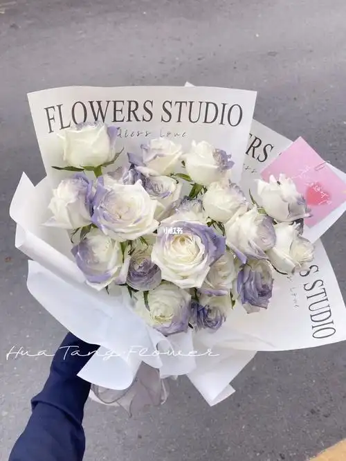 19支卡普里灰紫玫瑰花束