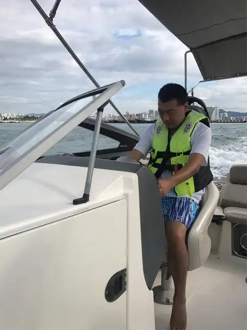 这个船长开船是要把我吓傻了