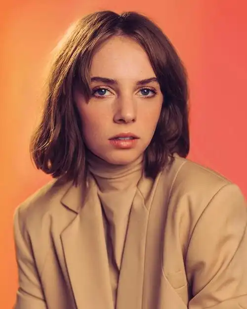 「收藏神颜」怪奇物语"罗宾" 玛雅·霍克(maya hawke)