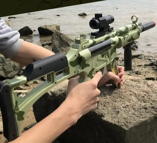 儿童声光音乐玩具枪男孩电动冲锋m41698k枪3岁 浅黄色 充电套装(3节 1