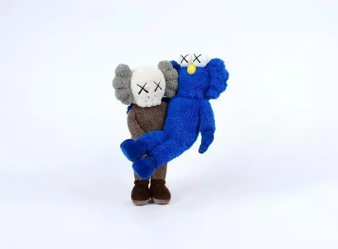 艺术城市0202kaws铜制永久雕塑艺术品x长沙ifs将促成华中新地标