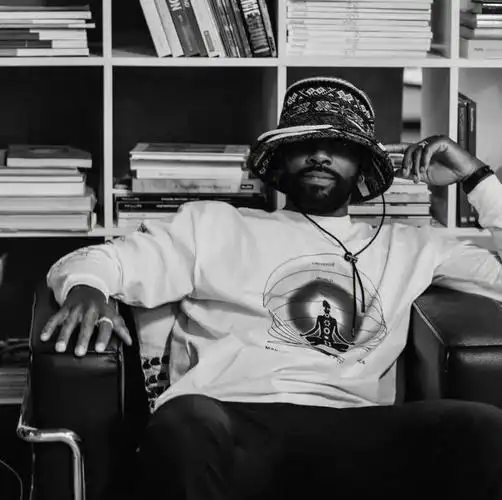 欧文更新最近照片