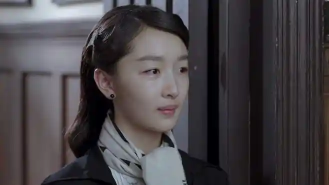 麻雀:徐碧城看到陈深笑了,怎料李小男也在,徐碧城脸色变了!