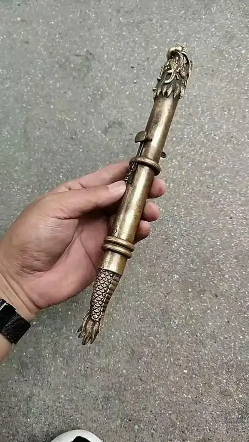 出门收了一个武林暗器,暴雨梨花针暗器