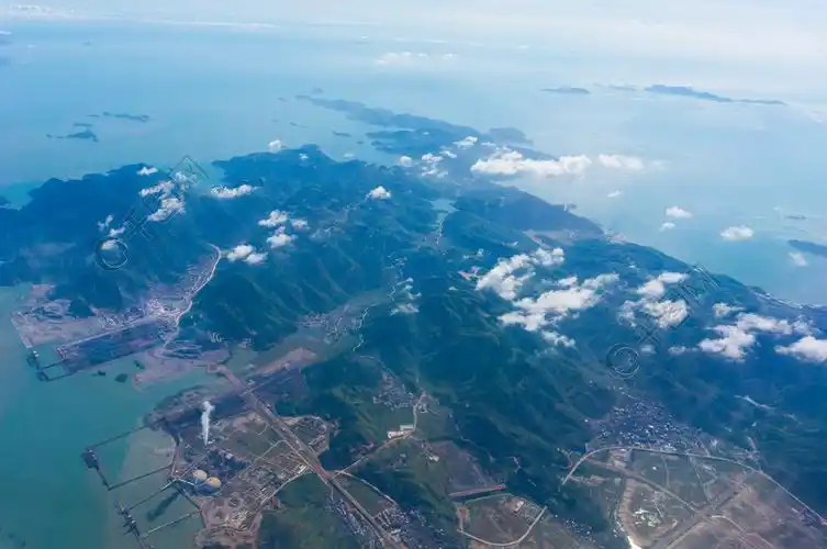 万米高空俯瞰大地