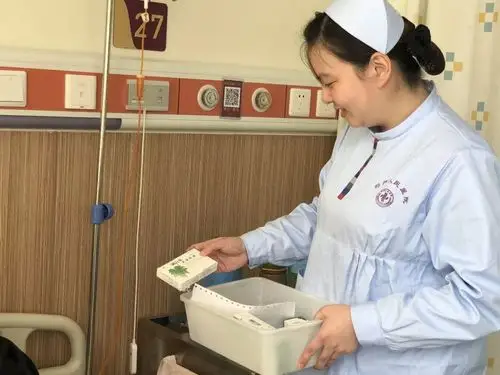 谁说怀孕就要当皇后看准妈妈护士的一天