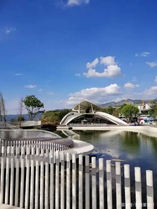 置身于大自然中的梦镜度假休闲之地!抚仙湖星空小镇全览!