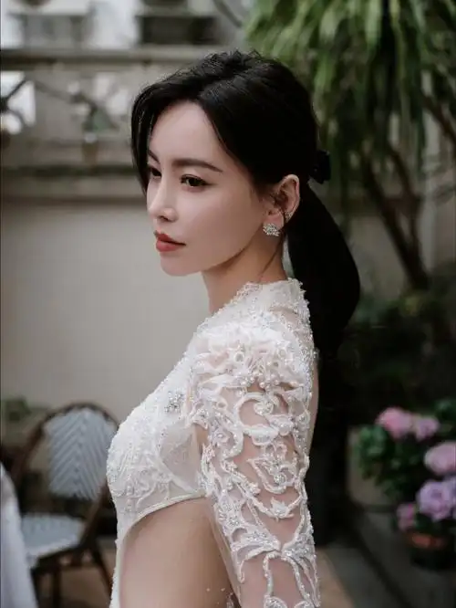 于文文银色人鱼长裙##于文文代入一下美人鱼