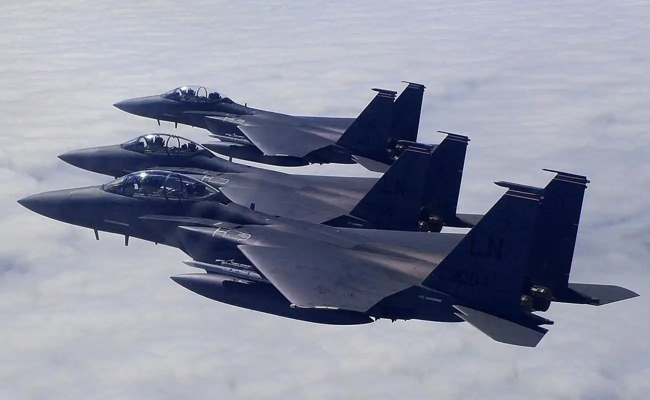 美国空军f-15战斗机