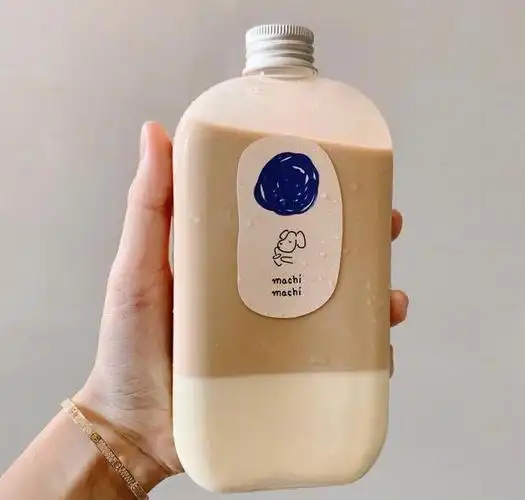 秋天喝奶茶发朋友圈的句子,秋天的第一杯奶茶文案!