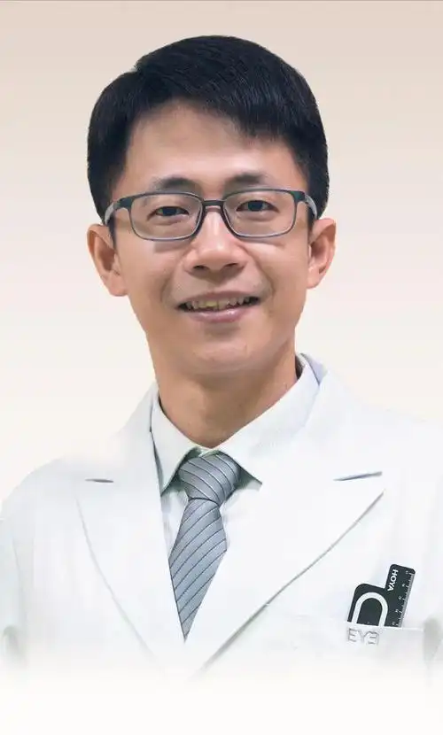 视力下降02会评不上三好生防蓝光眼镜护眼仪有用吗