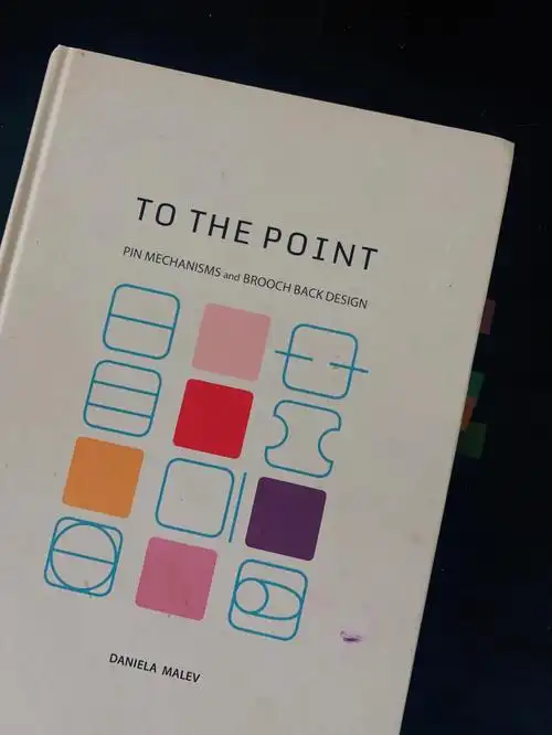 珠宝书籍danielamalevtothepoint