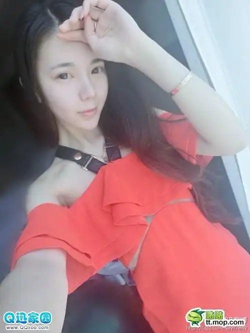 请问大神,这个女的是谁?