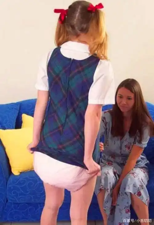 为了惩罚15岁的孩子,美国家长给他们穿上尿不湿,这能管用?