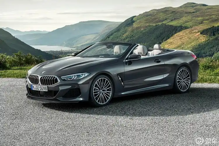 预售120万宝马840i敞篷版车型到店