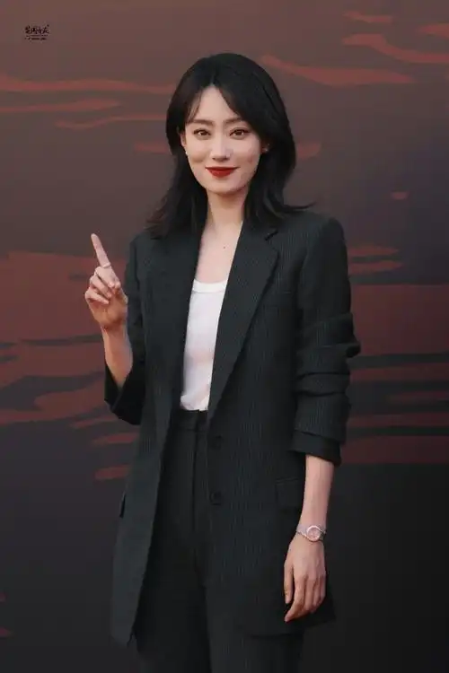 张小斐first一号人物##张小斐说当命运的齿轮开始转动请带上我