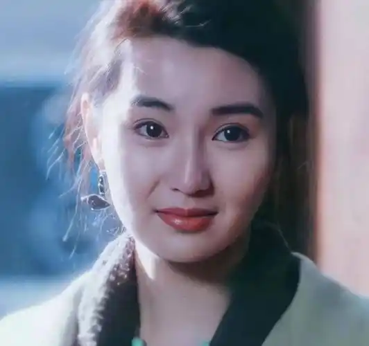 张曼玉年轻照合集:如此独特之美,配得上26次影后殊荣,值得珍藏_模样