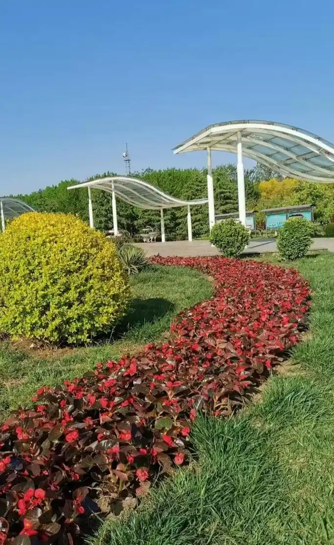 位于长阳镇,不仅是房山区最大的公园之一,更是一个绝佳的休闲,娱乐