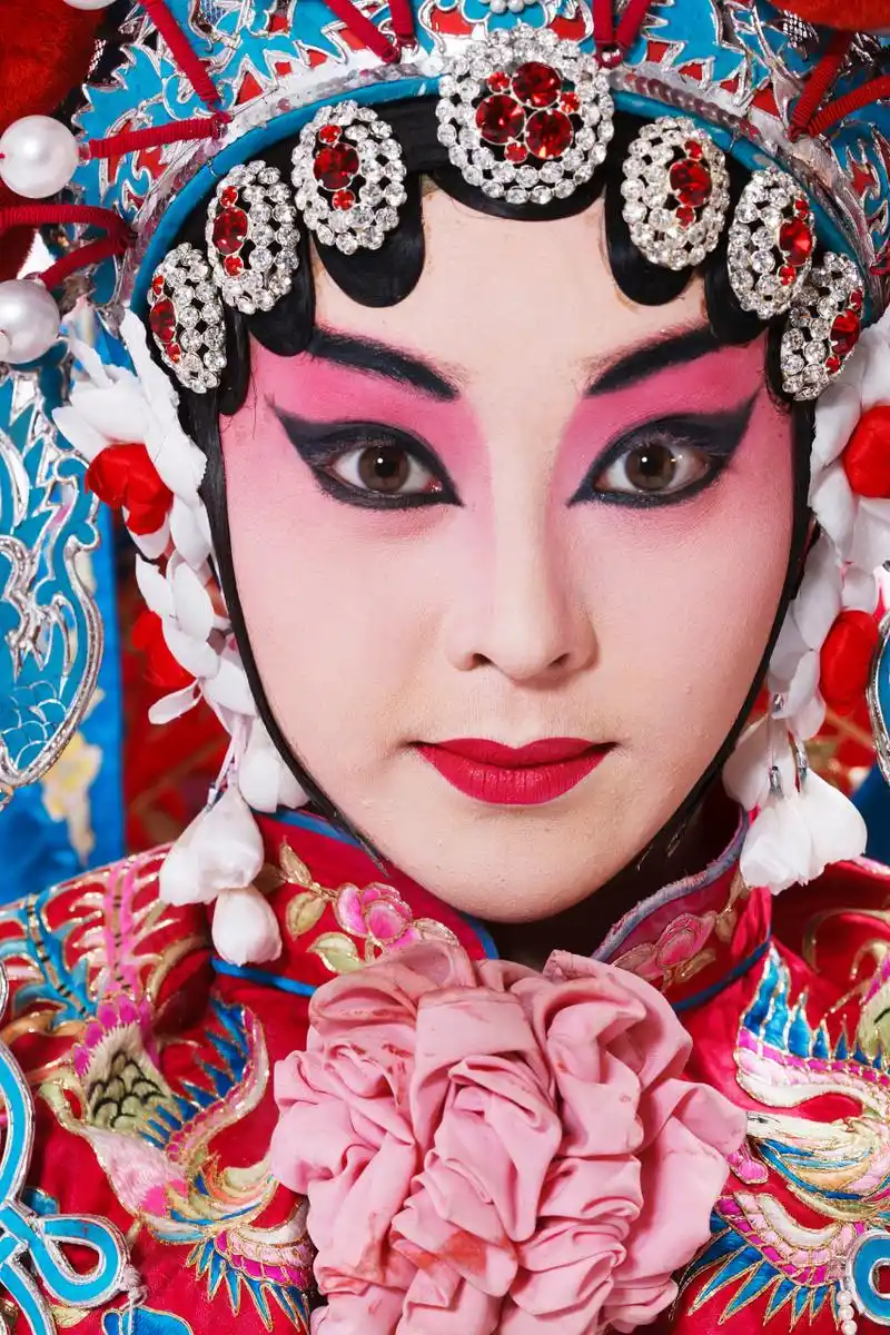 生旦净末丑,中国戏曲脸谱大揭秘!