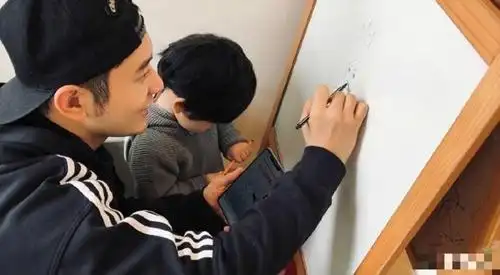 黄晓明与小海绵