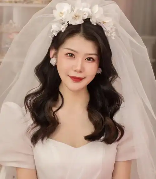 新娘披肩发型图片,披肩短发复古新娘头发型