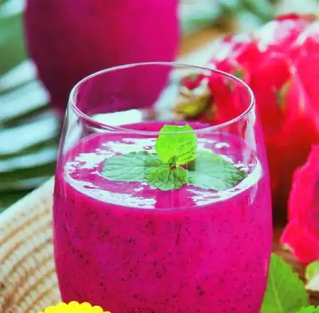 美味香蕉火龙果汁