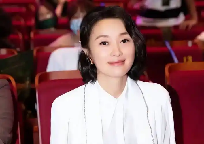 吴越谈人生:很多人逼迫自己但很少爱自己,活得通透了焦虑就少了_角色