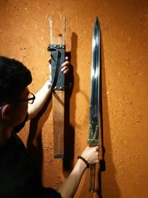 西楚霸王的神兵宝刀杀秦军二十万破汉军四十万