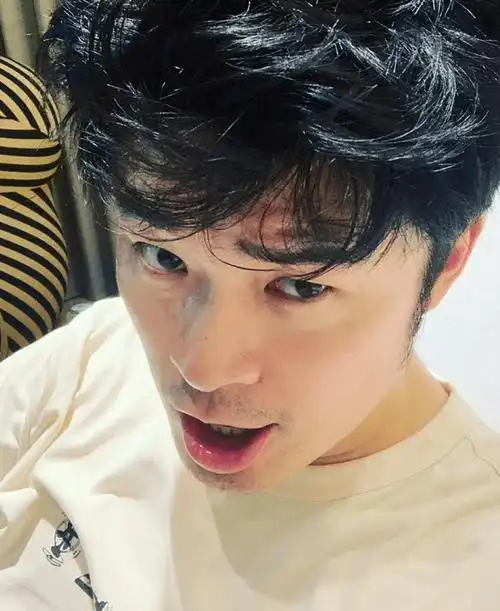 陈赫直言上学时收情书到手软,本以为是骗人,看清旧照:我心动了_时候