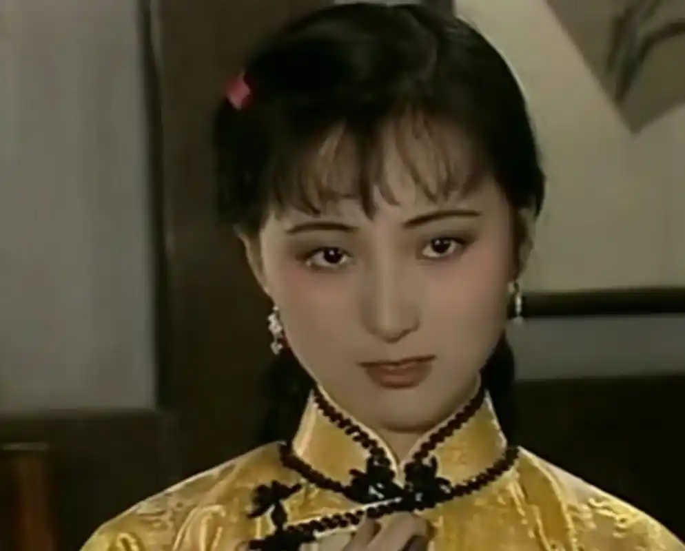 《家春秋》剧中的陈晓旭