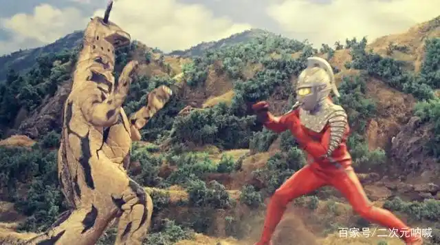 高野浩幸其实也是一位资深演员了,除了扮演两次扮演佩罗林卡星人,还