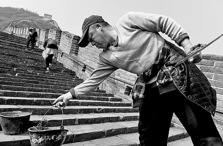 修复长城墙体守护文化遗产