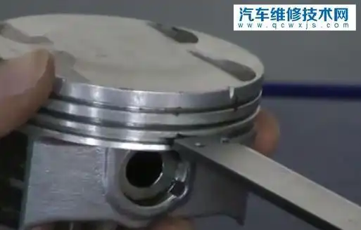 活塞环开口正确安装图 - 汽车维修保养网