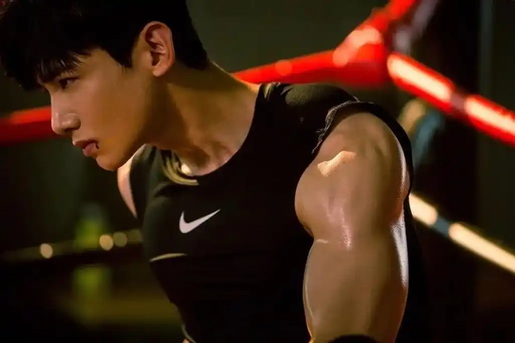 白敬亭 #白敬亭腹肌 #向全世界安利白敬亭 #宝藏男孩白敬 - 抖音