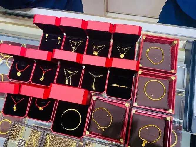 周大福三金婚套