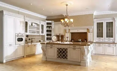 欧式风格中的罗马柱在定制中的广泛应用