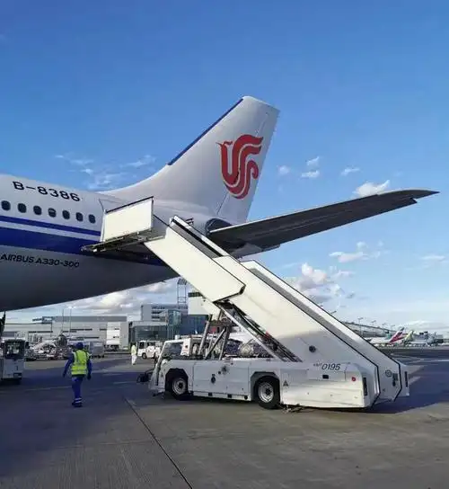 其中国内航线42条,国航,推动2023年双流商务快线占比39%以上,位居中