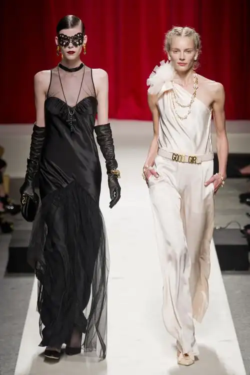 米兰时装模特t台时装秀图片