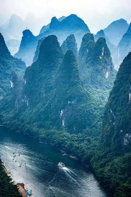 桂林雁山一盆山水千载人间