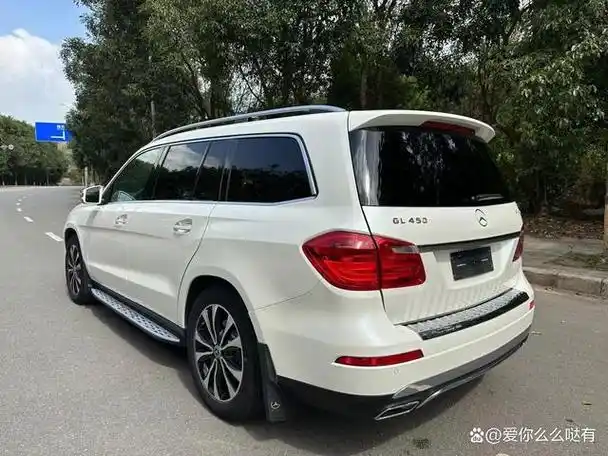 17奔驰gl450富士山白全款17万彰显着优雅与奢华