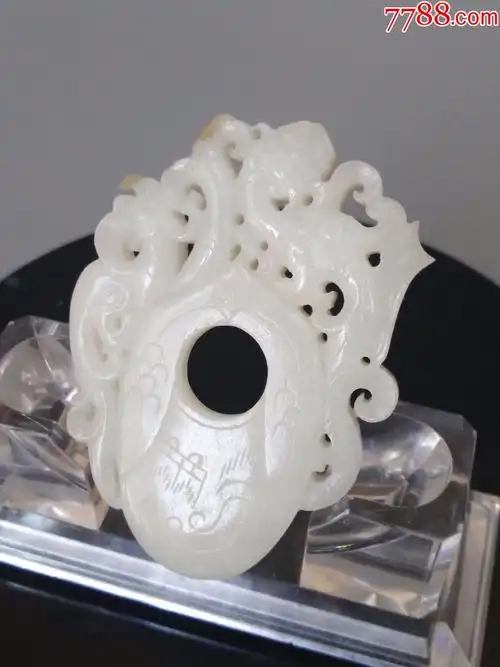 汉代传世老和田羊脂白玉挂件