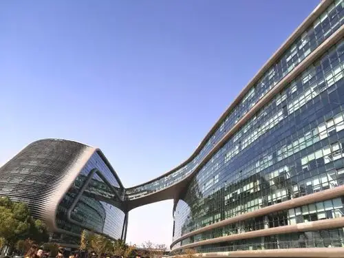 青企联花山青年企业家联谊会组织会员赴上海携程旅游网总部参观考察