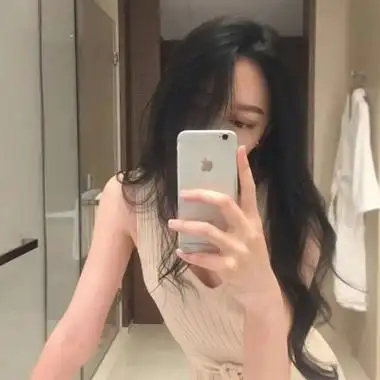 高冷女神范儿自拍