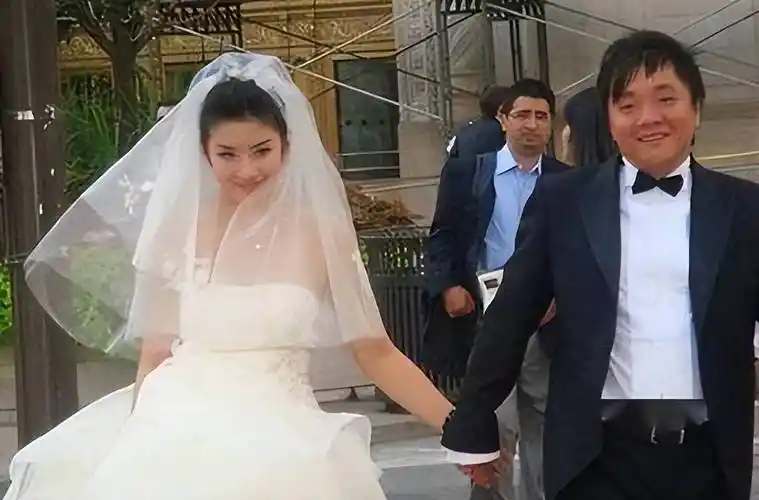 黄奕自认人生谷底是结婚!