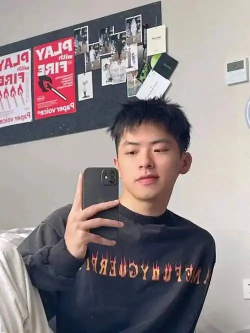 学姐都喜欢的9款小奶狗碎盖发型