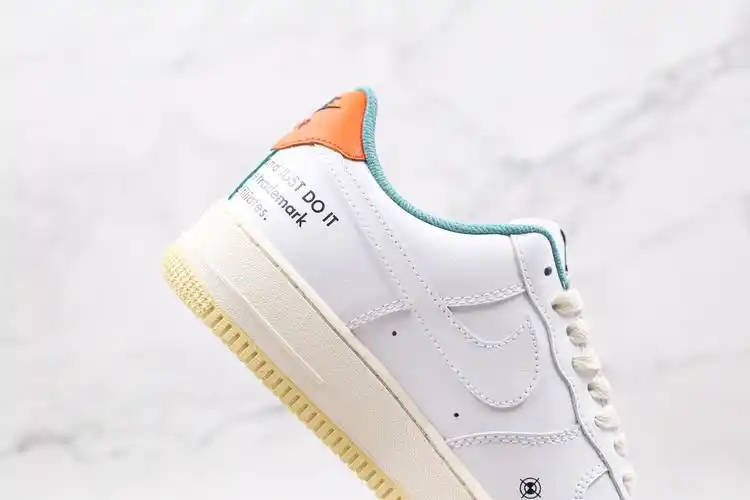 耐克nikeairforce1low纯原版本低帮空军一号白绿橙板鞋内置气垫货号dm